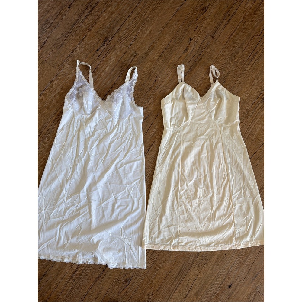 Vintage Lingerie Nightgown Elegant Long Lot Of Two Vanity Fair & Sears Beautiful